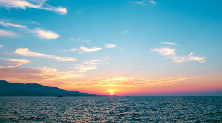 Cuando la religiosidad sale, el Espíritu entra