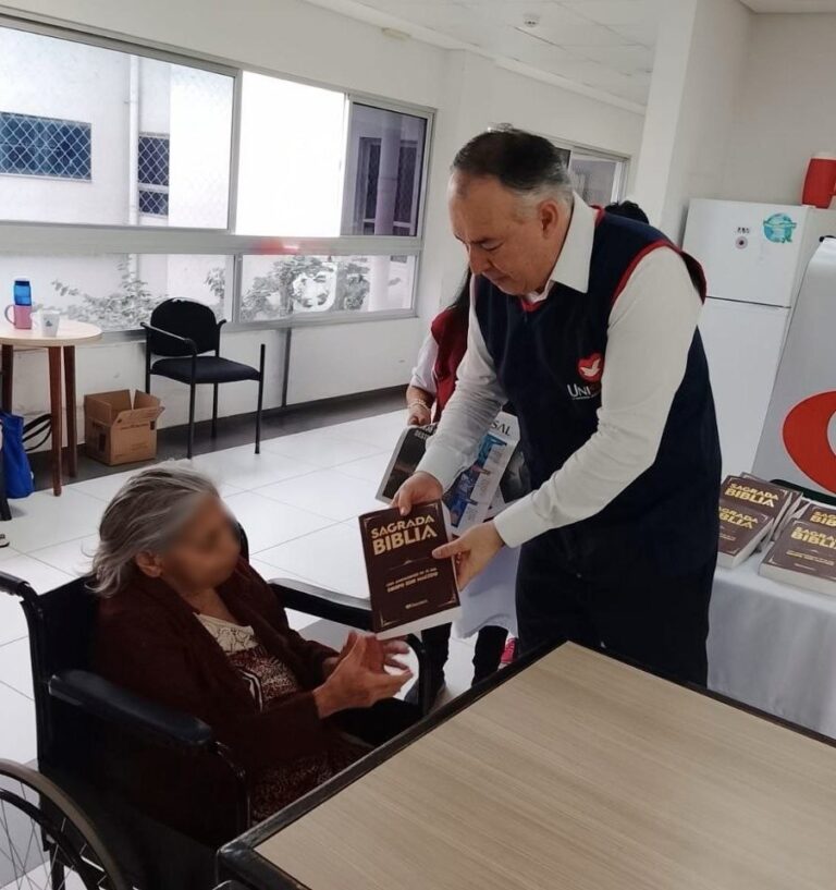 Un gesto de cariño hacia la tercera edad